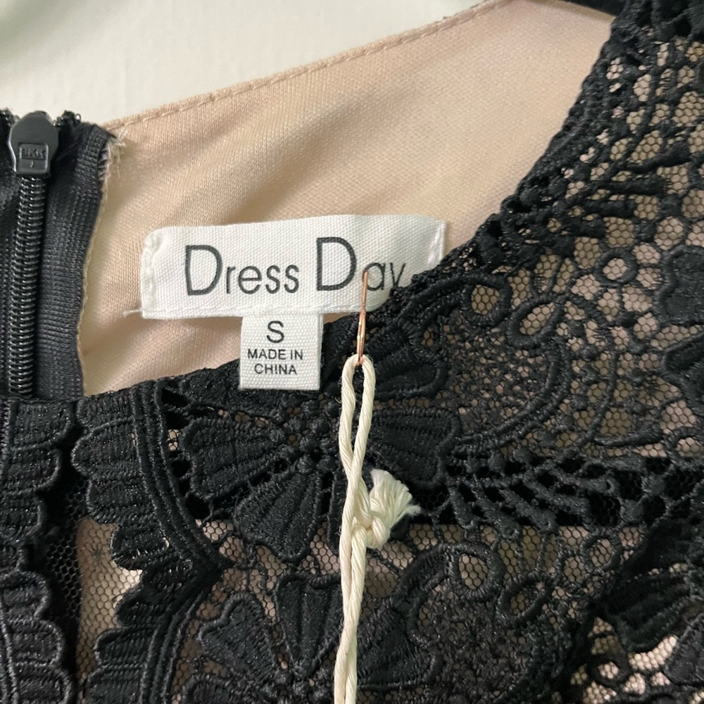 Dress Day Black And Nude Mid Dress Size Small Fairy, Goth, Formal, Prom NWT - Picture 4 of 11